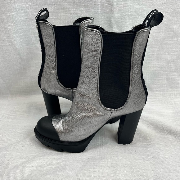 Love Moschino Silver Leather Boots - Picture 4 of 10